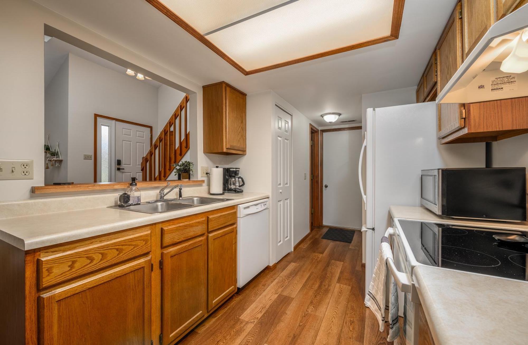 Family Friendly And Quite 2 Bedroom Condo Close To Fun Fort Wayne Exterior photo