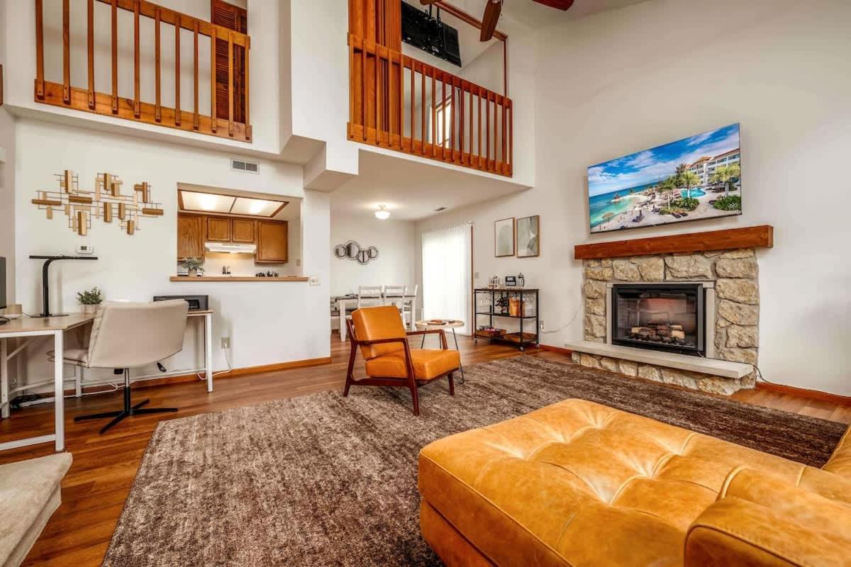 Family Friendly And Quite 2 Bedroom Condo Close To Fun Fort Wayne Exterior photo